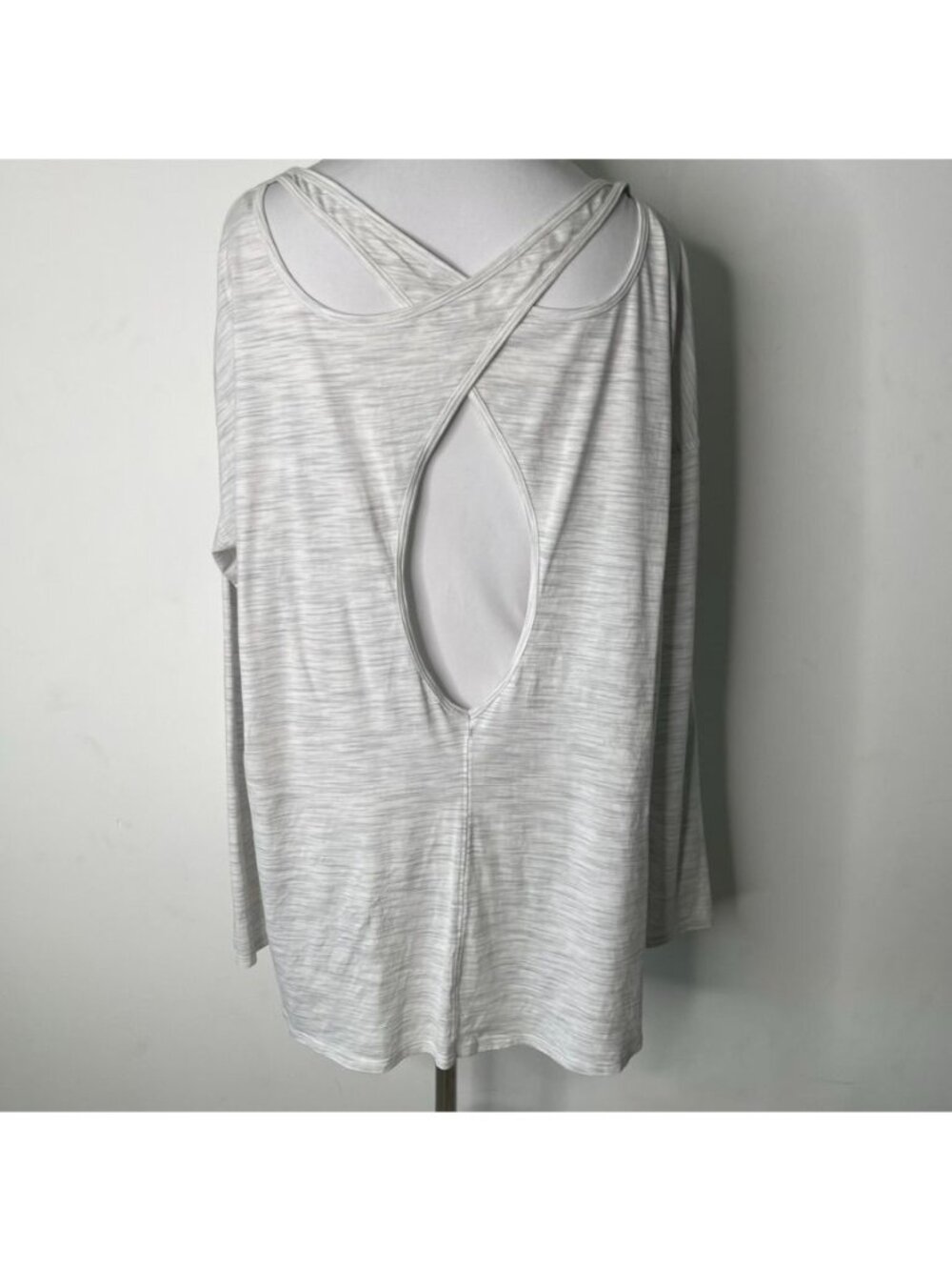 Lululemon Back In Action Long Sleeve Shirt Heathered Gray Space Dye Relaxed 12 - Picture 6 of 7
